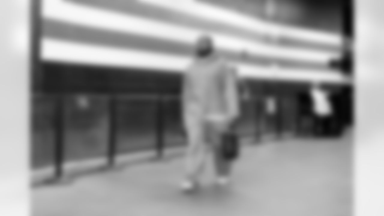 Running back Trayveon Williams (38) before a NFL football game between the Pittsburgh Steelers and Cleveland Browns on December 28, 2025 at Huntington Bank Field.