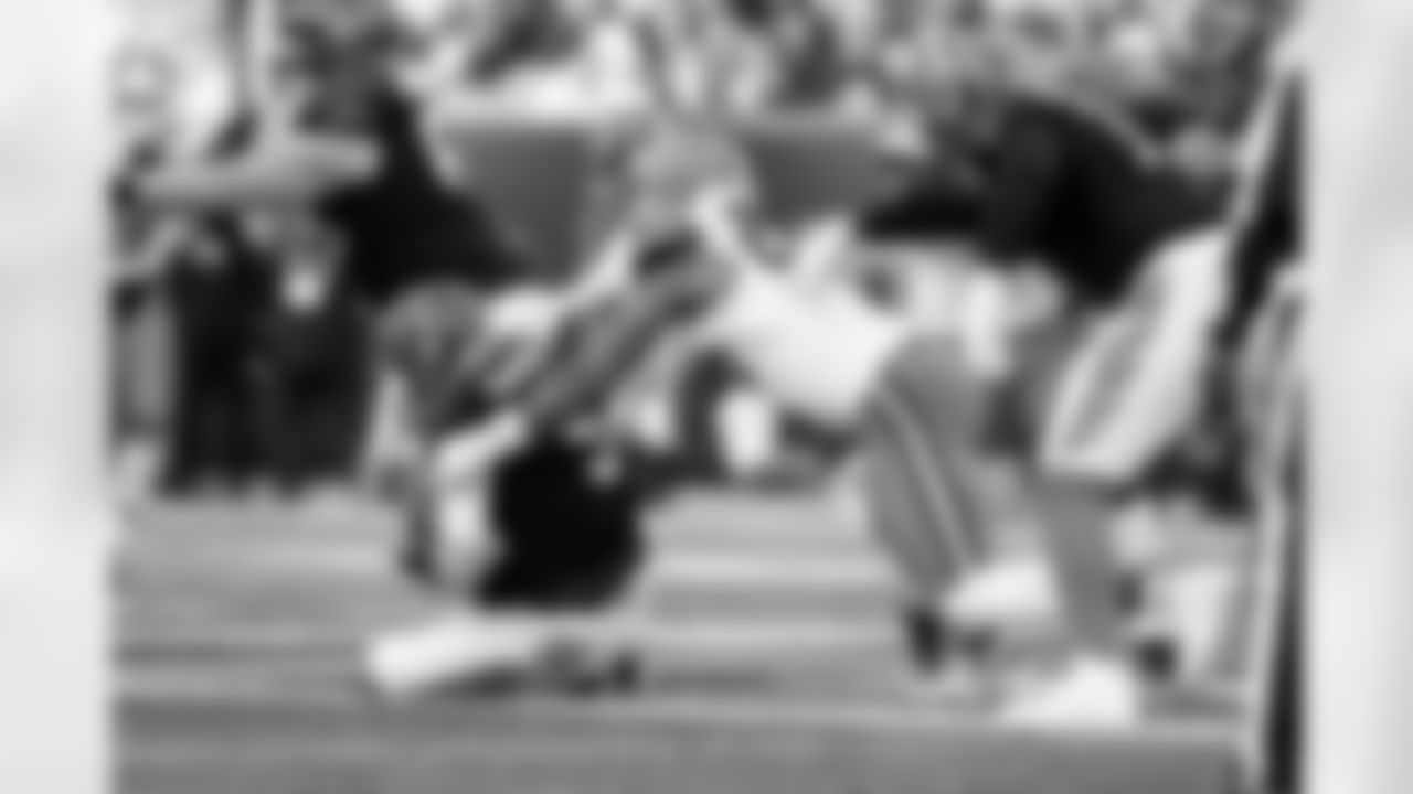 Defensive end Myles Garrett (95) during a NFL football game between the Cleveland Browns and Cincinnati Bengals on January 4, 2026 at Paycor Stadium. The Browns won 20-18.