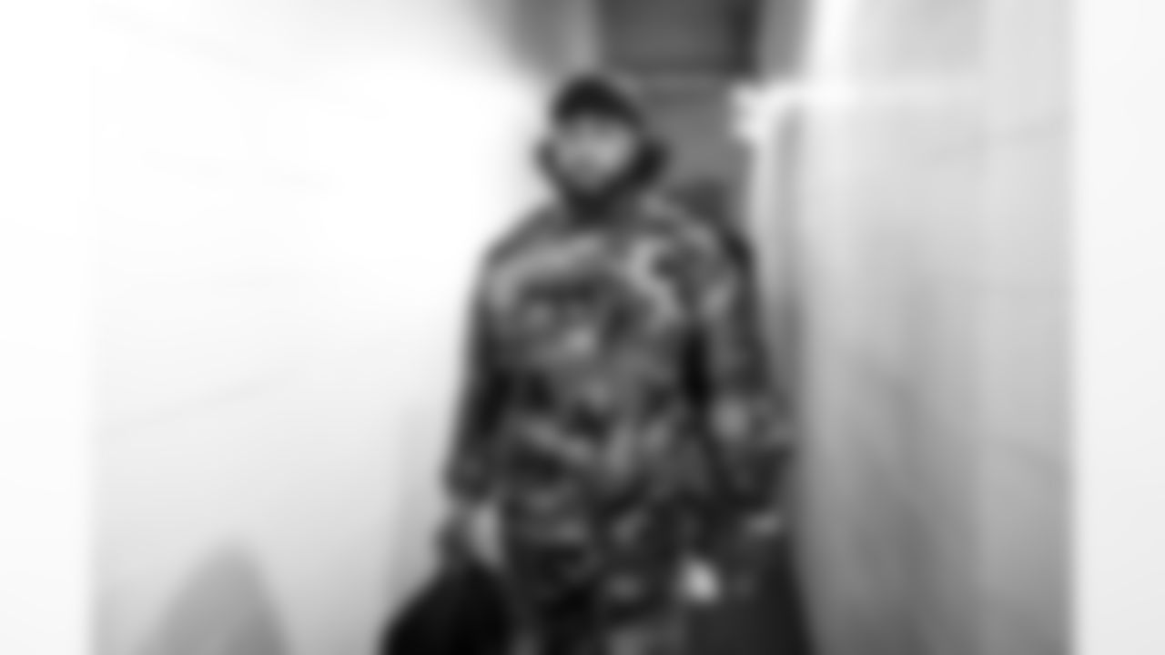 Wide receiver Malachi Corley (83) before a NFL football game between the Cleveland Browns and Chicago Bears on December 14, 2025 at Soldier Field.