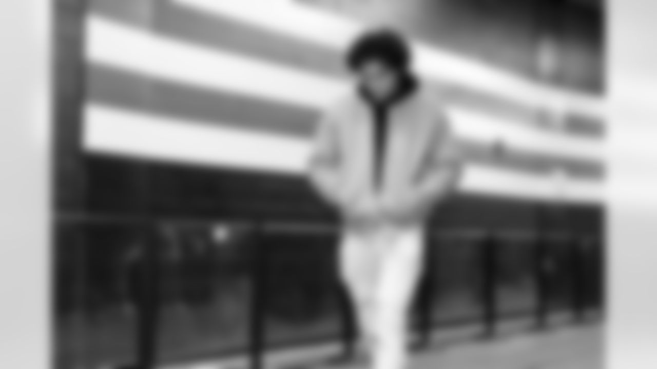 Safety Donovan McMillon (31) before a NFL football game between the San Francisco 49ers and Cleveland Browns on November 30, 2025 at Huntington Bank Field.