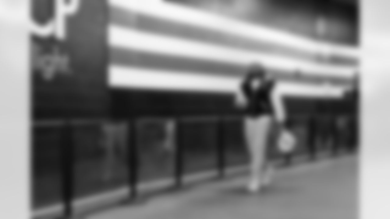 Safety Ronnie Hickman Jr. (33) before a NFL football game between the Buffalo Bills and Cleveland Browns on December 21, 2025 at Huntington Bank Field.