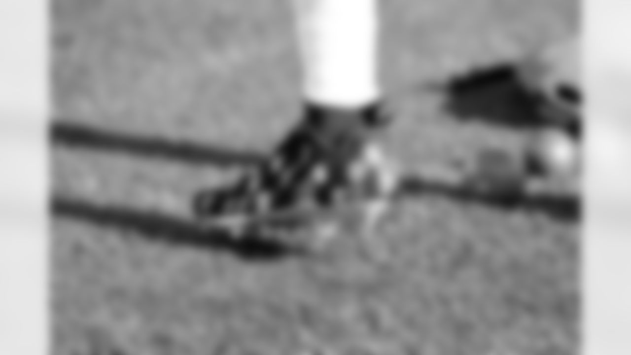 Quarterback Shedeur Sanders (12) before a NFL football game between the Cleveland Browns and Cincinnati Bengals on January 4, 2026 at Paycor Stadium.