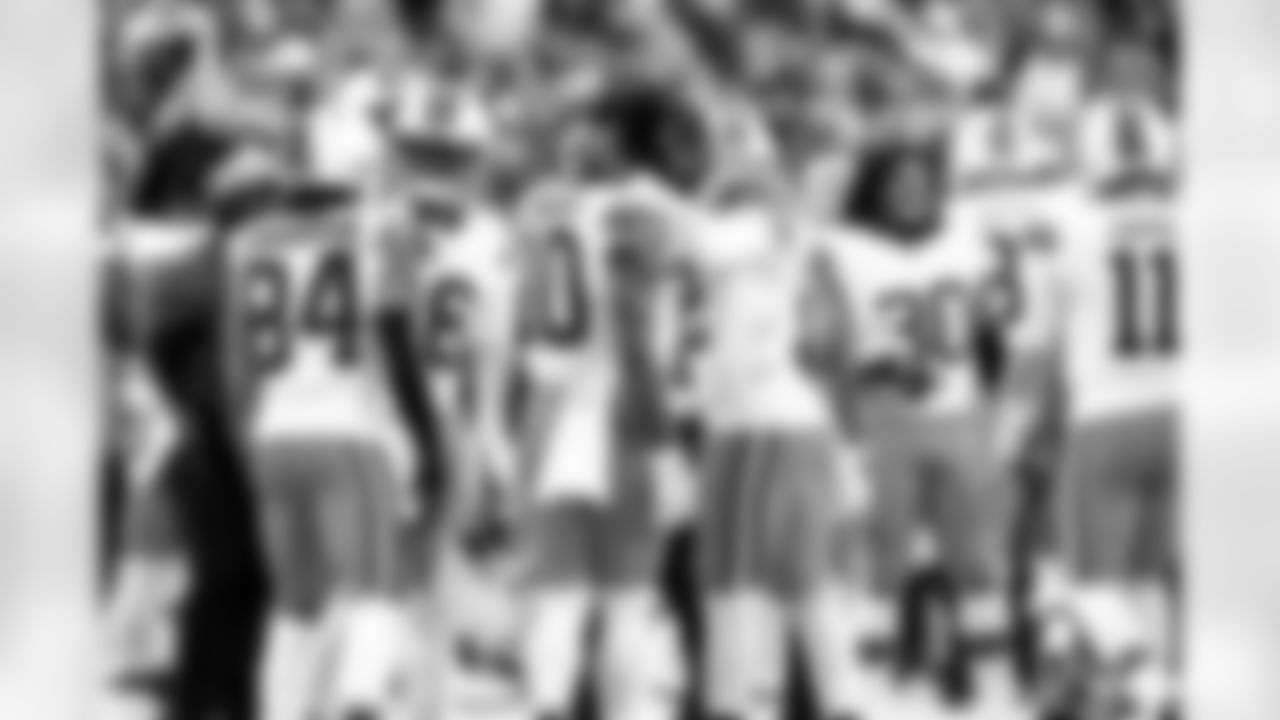 Running back Quinshon Judkins (10) and Quarterback Shedeur Sanders (12) during a NFL football game between the Cleveland Browns and Las Vegas Raiders on November 23, 2025 at Allegiant Stadium.