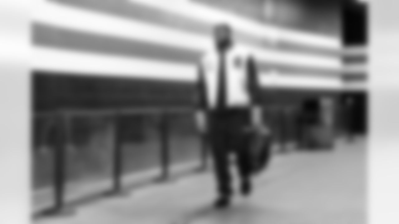 Defensive end Alex Wright (91) before a NFL football game between the San Francisco 49ers and Cleveland Browns on November 30, 2025 at Huntington Bank Field.