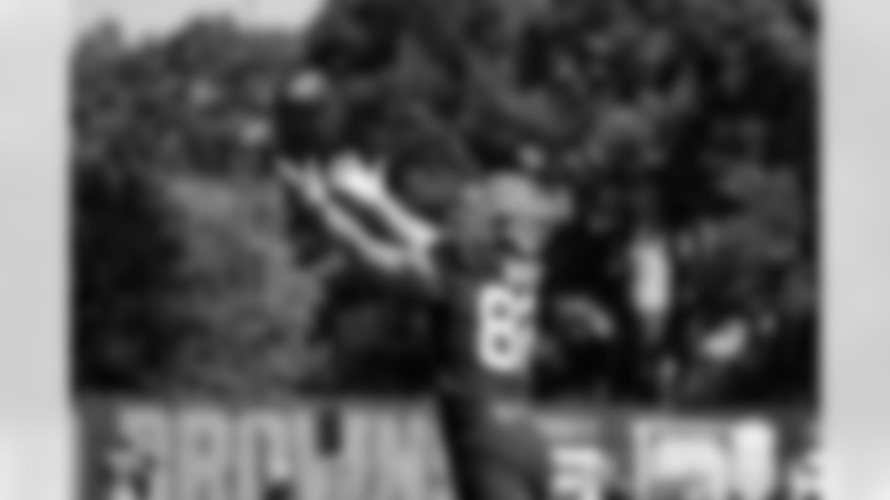 Tight end Brenden Bates (82)