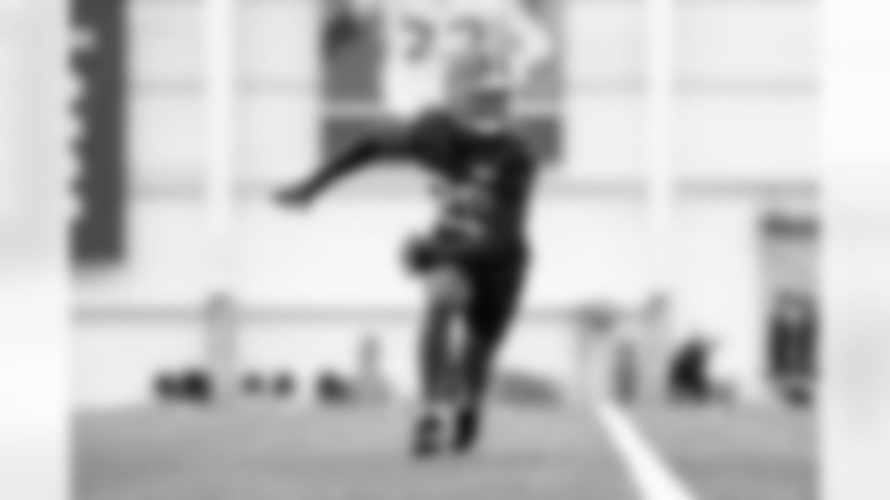 Cornerback Dee Williams (29) during practice at CrossCountry Mortgage Campus on December 10, 2025.