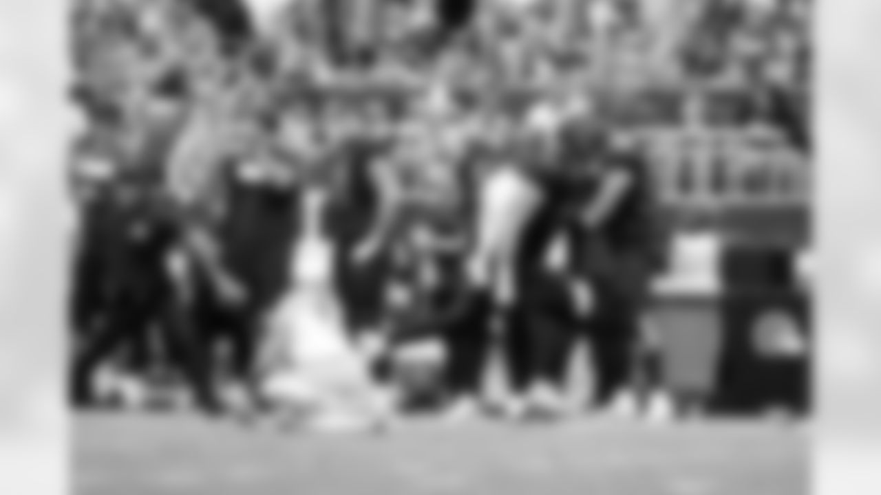 Linebacker Carson Schwesinger (49) during a NFL football game between the Green Bay Packers and Cleveland Browns on September 21, 2025 at Huntington Bank Field. The Browns won 13-10.