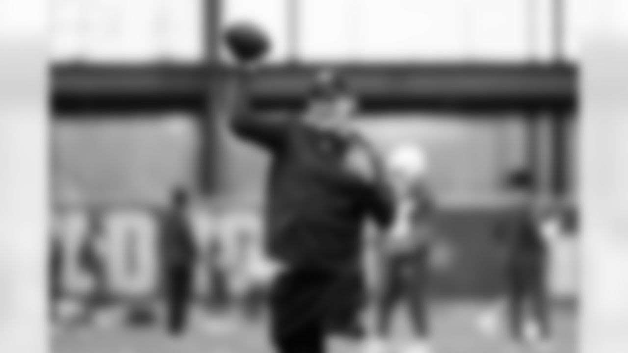 Linebackers Coach Jason Tarver during practice at CrossCountry Mortgage Campus on November 20, 2025.