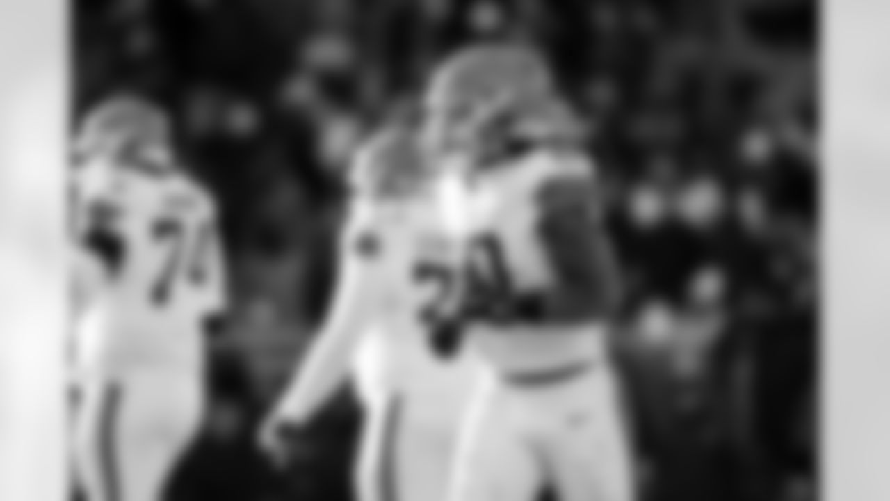 Running back Quinshon Judkins (10) during a NFL football game between the Cleveland Browns and Chicago Bears on December 14, 2025 at Soldier Field.