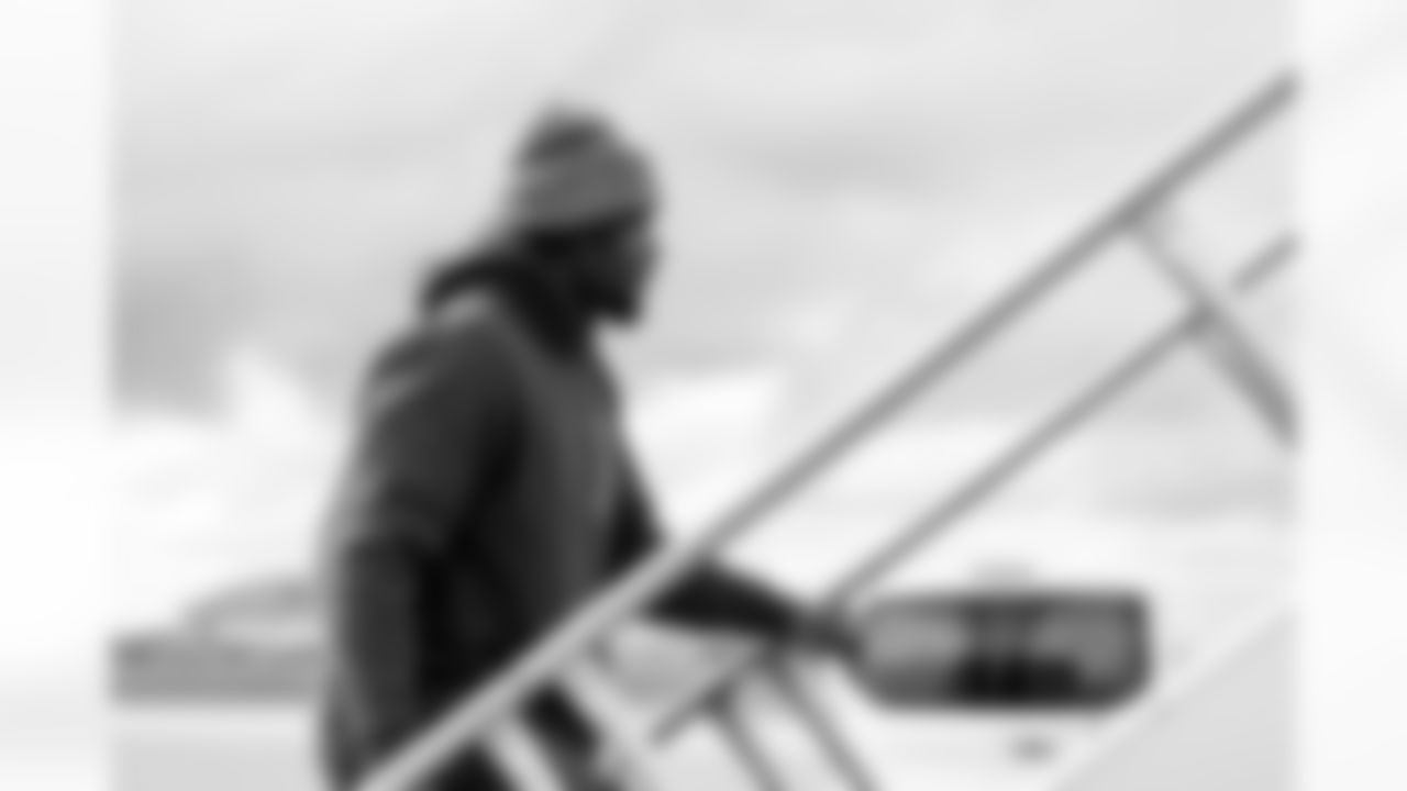 Tight end Harold Fannin Jr. (44) travels to Las Vegas on November 22, 2025.