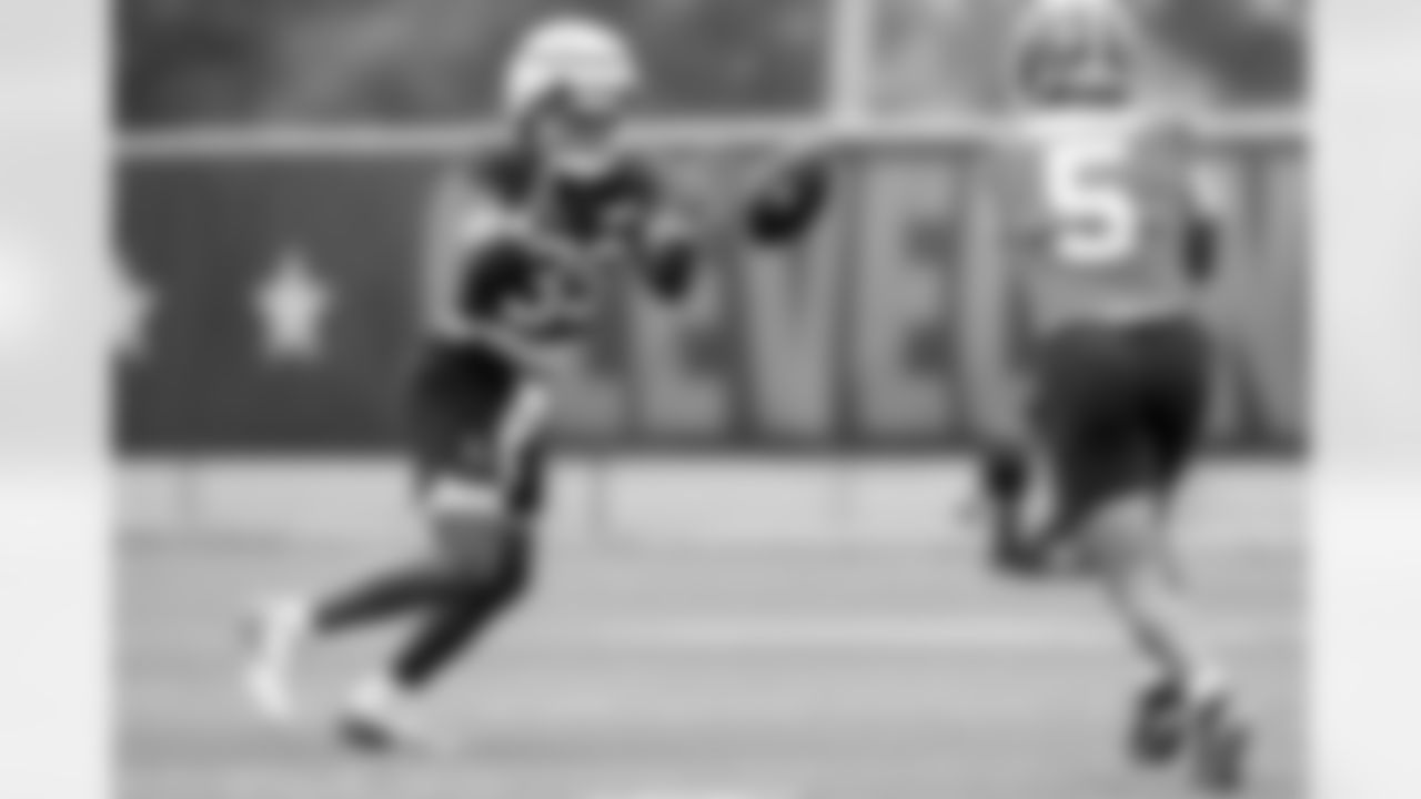 Running back Ahmani Marshall (39)