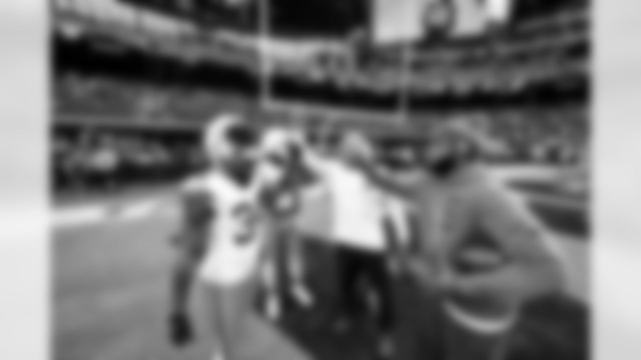 Running back Jerome Ford (34) and Running back Raheim Sanders (35) before a NFL football game between the Cleveland Browns and Las Vegas Raiders on November 23, 2025 at Allegiant Stadium.