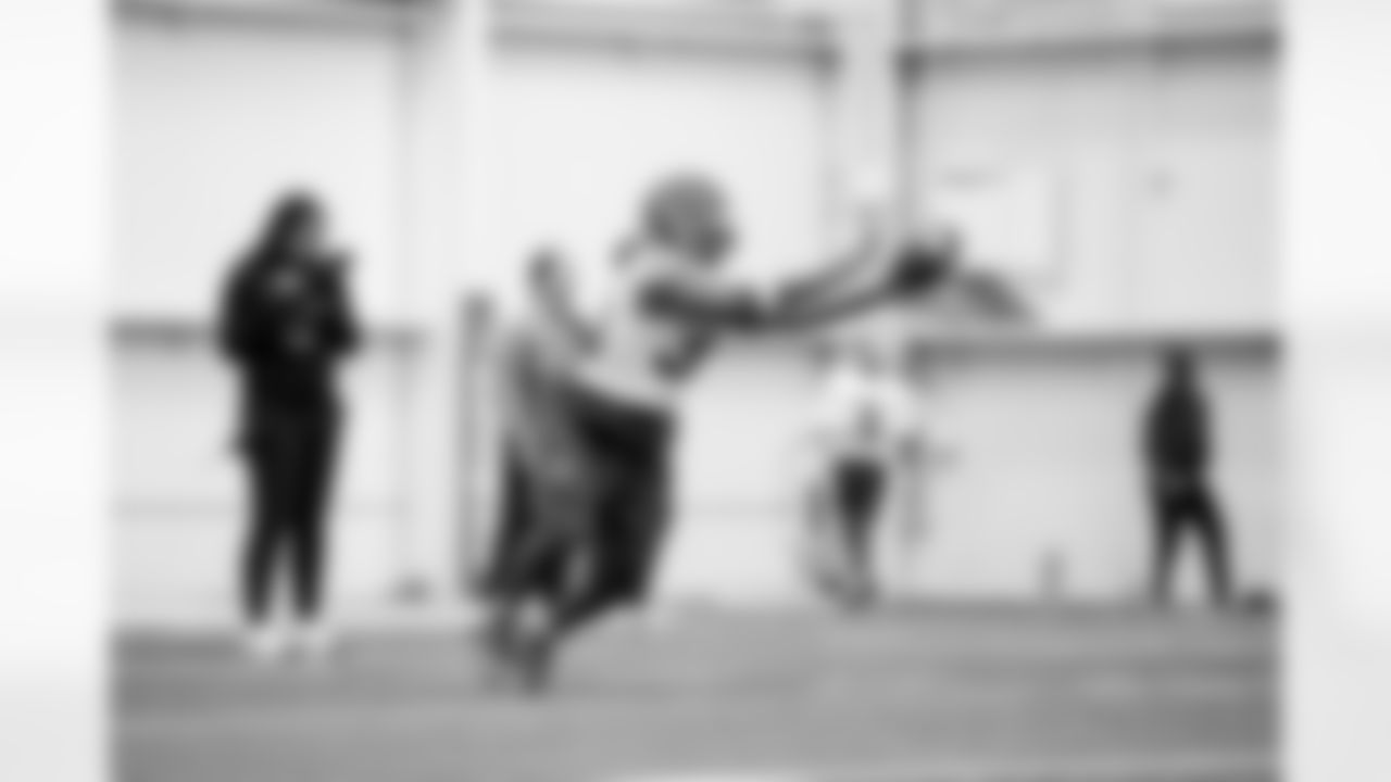 Running back Trayveon Williams (38) during practice at CrossCountry Mortgage Campus on December 31, 2025.