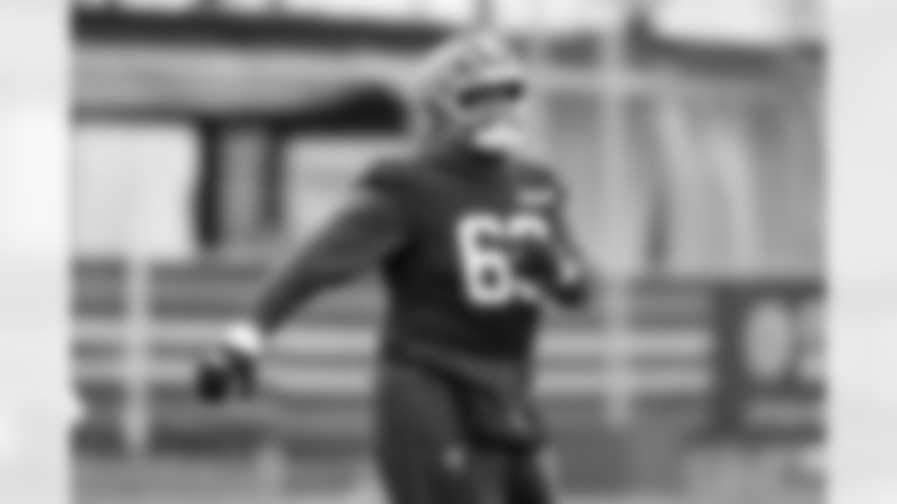 Offensive tackle Tyre Phillip (69) during practice at CrossCountry Mortgage Campus on December 26, 2025.