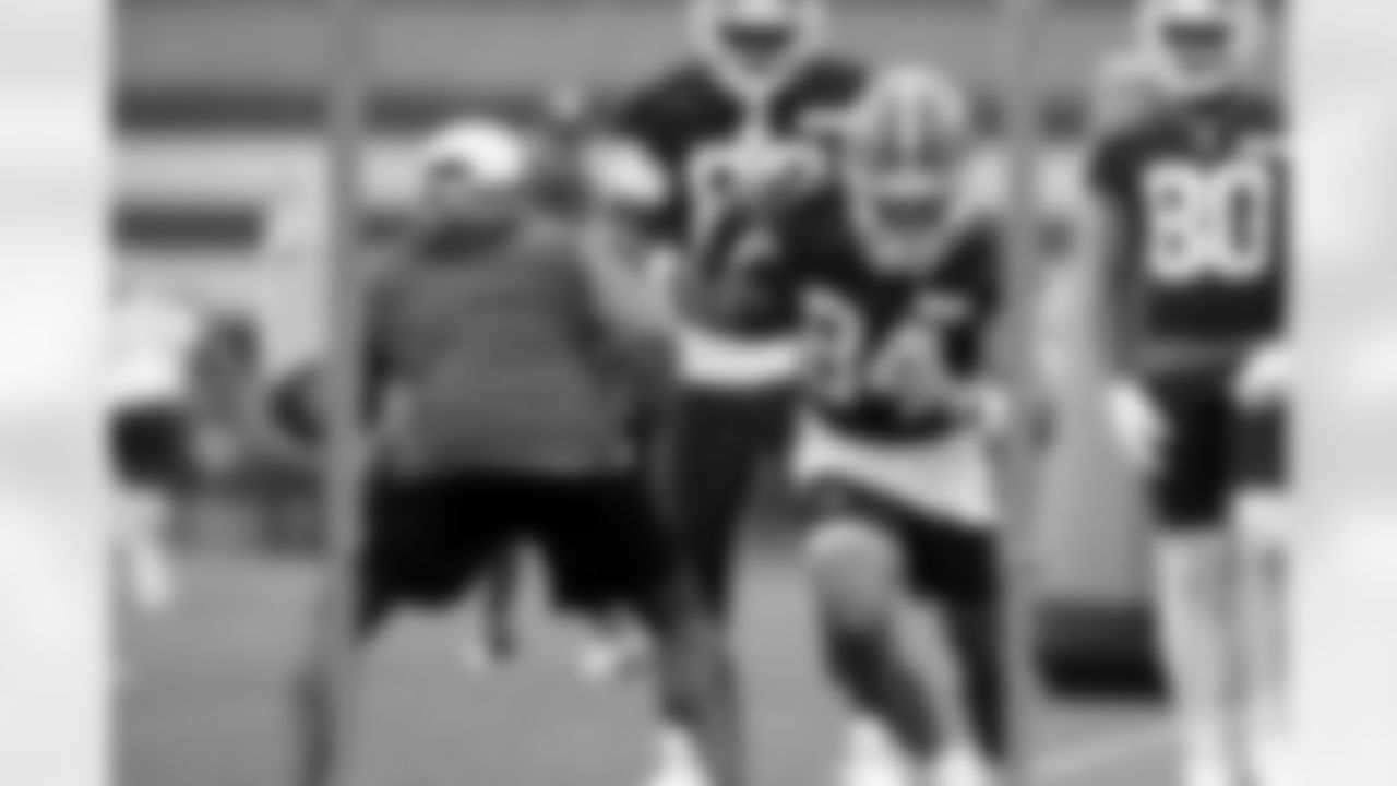 Wide receiver Gage Larvadain (84) during the sixth day of OTAs at CrossCountry Mortgage Campus on June 6, 2025.