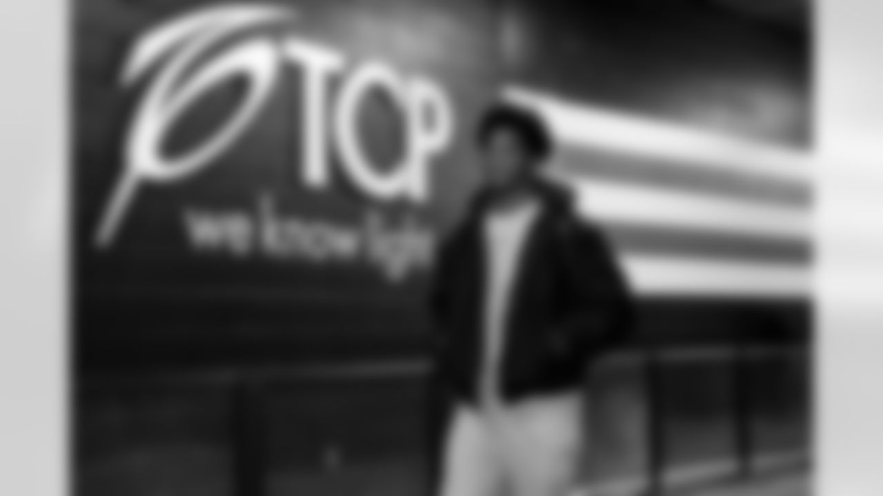 Cornerback Myles Harden (26) before a NFL football game between the Buffalo Bills and Cleveland Browns on December 21, 2025 at Huntington Bank Field.