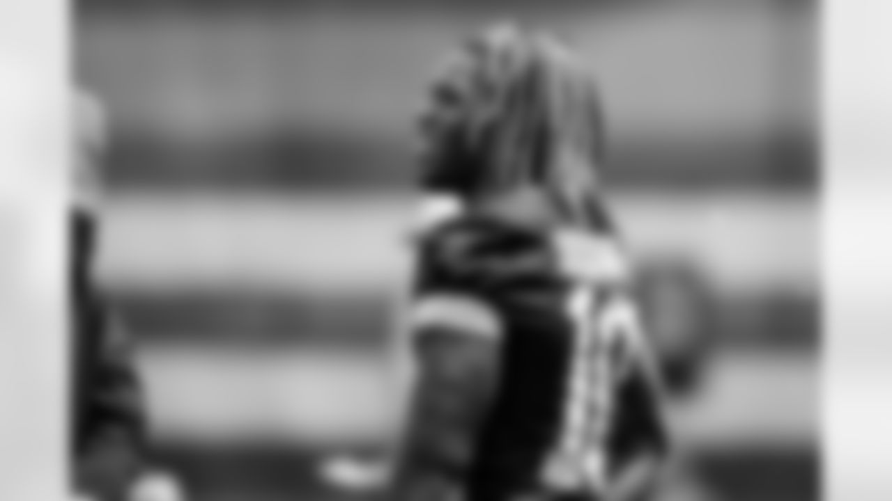 Running back Quinshon Judkins (10) during the fourth day of OTAs at CrossCountry Mortgage Campus on June 3, 2025.