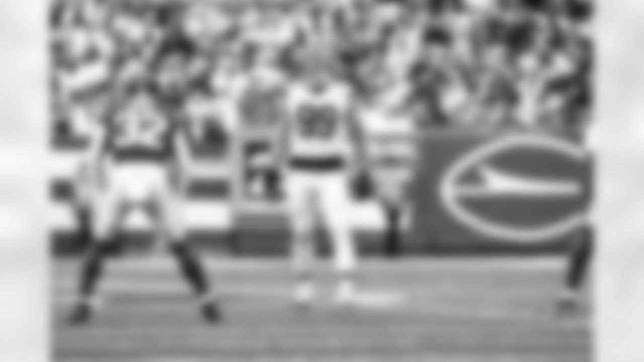 Defensive end Cameron Thomas (99) during a NFL football game between the Cleveland Browns and New York Jets on November 9, 2025 at MetLife Stadium.