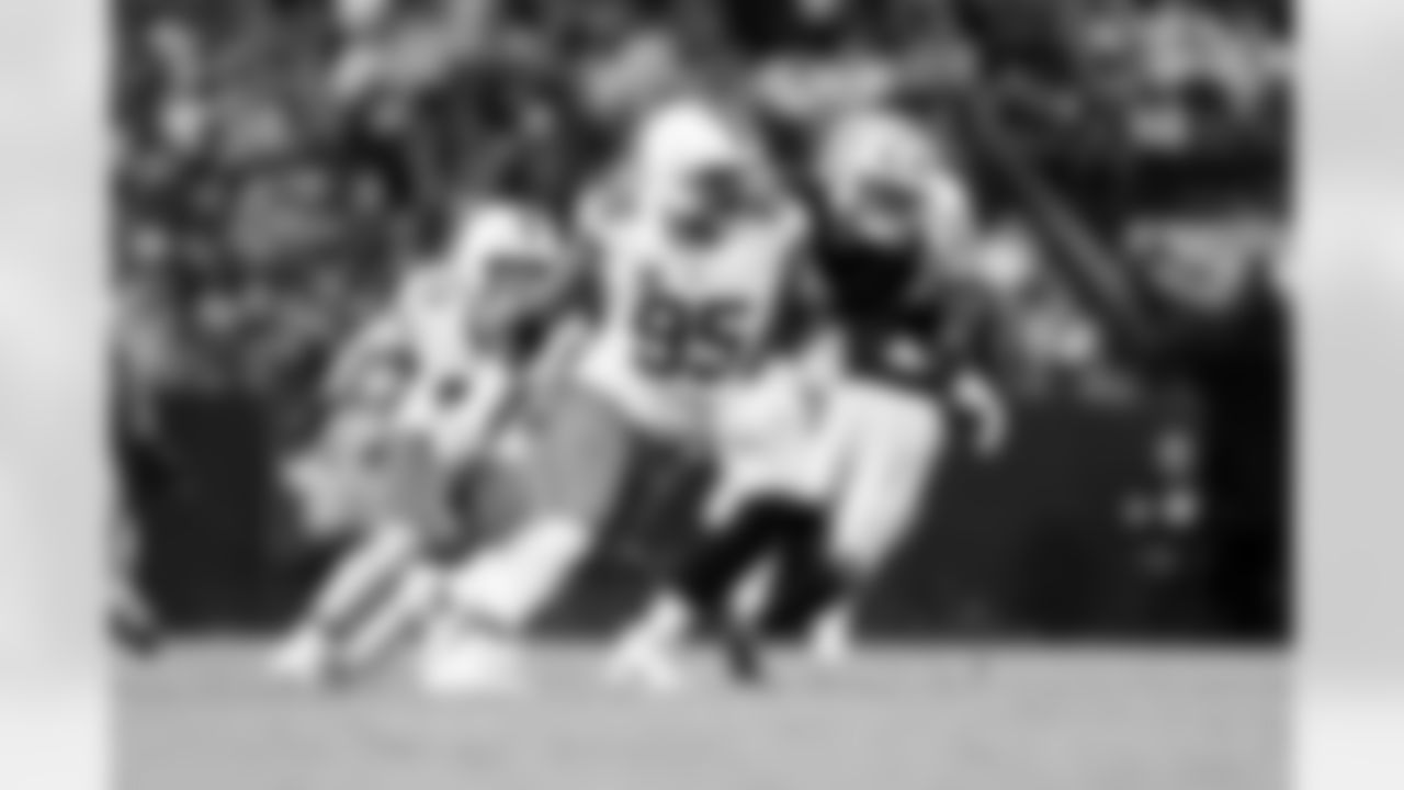 Defensive end Myles Garrett (95) during a NFL football game between the Cleveland Browns and Las Vegas Raiders on November 23, 2025 at Allegiant Stadium. The Browns won 24-10.