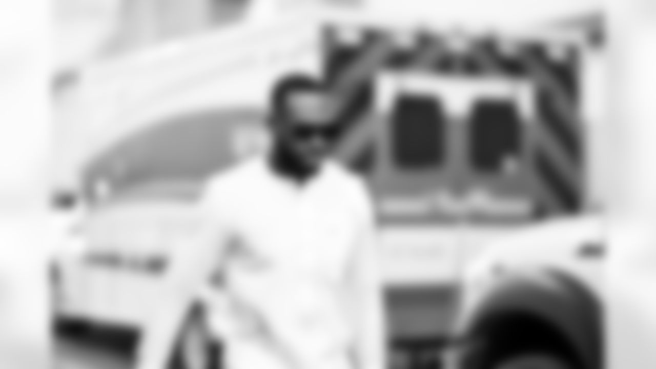 Linebacker Edefuan Ulofoshio (54) before a NFL football game between the Cleveland Browns and Cincinnati Bengals on January 4, 2026 at Paycor Stadium.