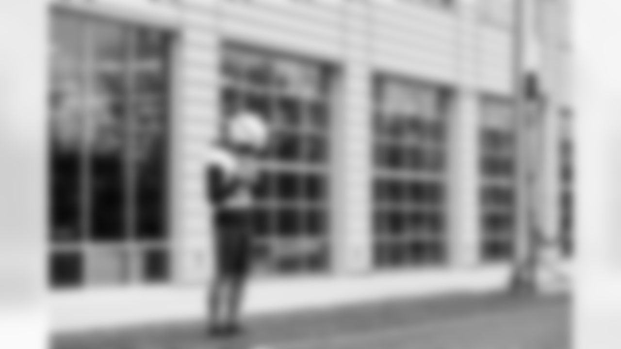 Wide receiver Gage Larvadain (84) during practice at CrossCountry Mortgage Campus on November 19, 2025.