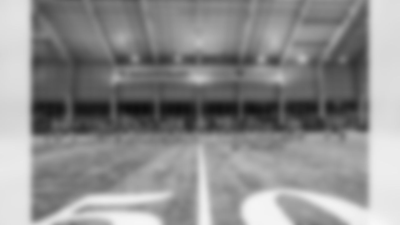 TAMPA, FL - January 02, 2026 - Tampa Bay Buccaneers Cheerleaders field rehearsal at AdventHealth Training Center. Photo By Tori Richman/Tampa Bay Buccaneers