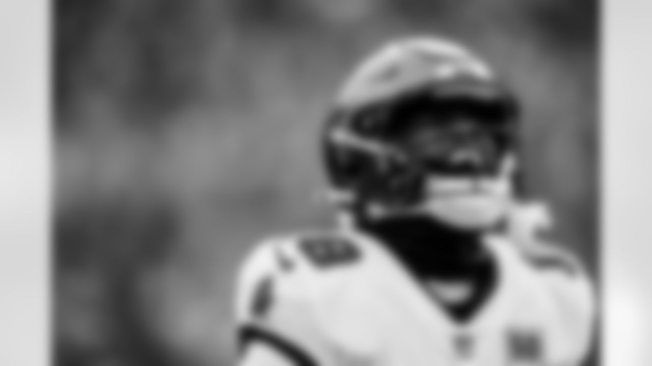 CHARLOTTE, NC - December 21, 2025 - Wide Receiver Kameron Johnson #19 of the Tampa Bay Buccaneers during the game between the Tampa Bay Buccaneers and Carolina Panthers. The Bucs lost the game, 23-20. Photo By Tori Richman/Tampa Bay Buccaneers