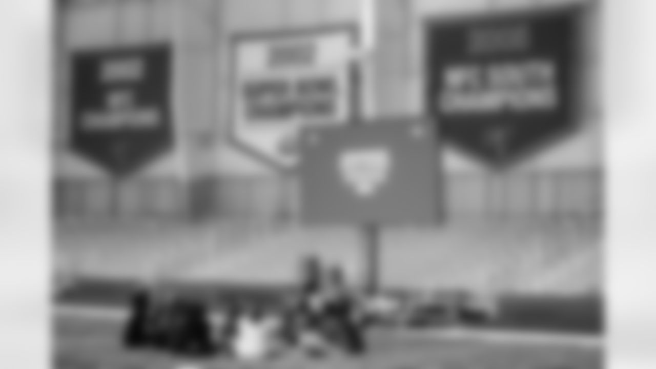 TAMPA, FL - December 16, 2025 - The final session of the Player-Student Mentoring Program at AdventHealth Training Center. Photo By Kyle Zedaker/Tampa Bay Buccaneers