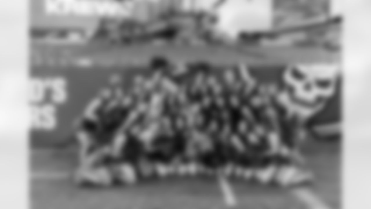 TAMPA, FL - December 07, 2025 - The Tampa Bay Buccaneers and New Orleans Saints during a regular season game at Raymond James Stadium. The Bucs lost the game, 24-20. Photo By Tori Richman/Tampa Bay Buccaneers