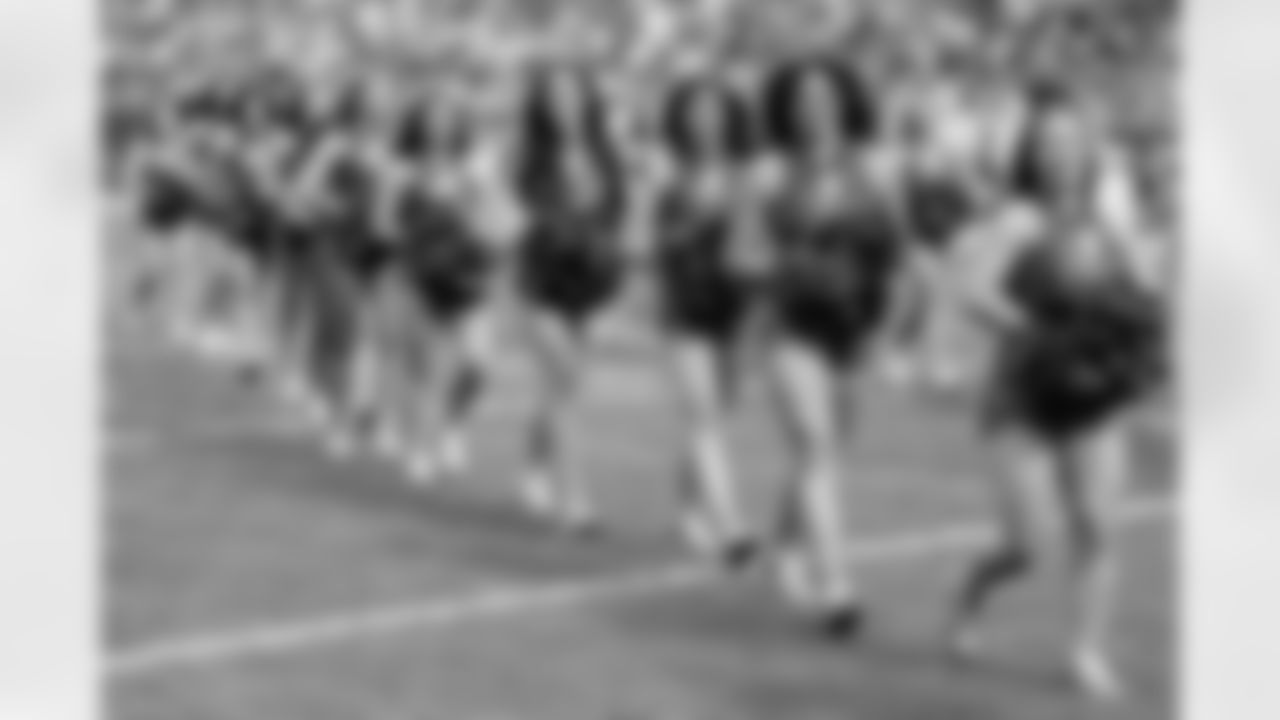 TAMPA, FL - December 07, 2025 - The Tampa Bay Buccaneers and New Orleans Saints during a regular season game at Raymond James Stadium. The Bucs lost the game, 24-20. Photo By Kyle Zedaker/Tampa Bay Buccaneers