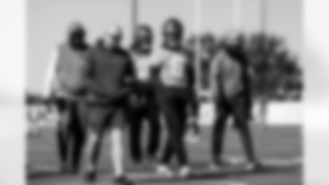 TAMPA, FL - December 31, 2025 - Week 18 Practice at AdventHealth Training Center. Photo By Tori Richman/Tampa Bay Buccaneers