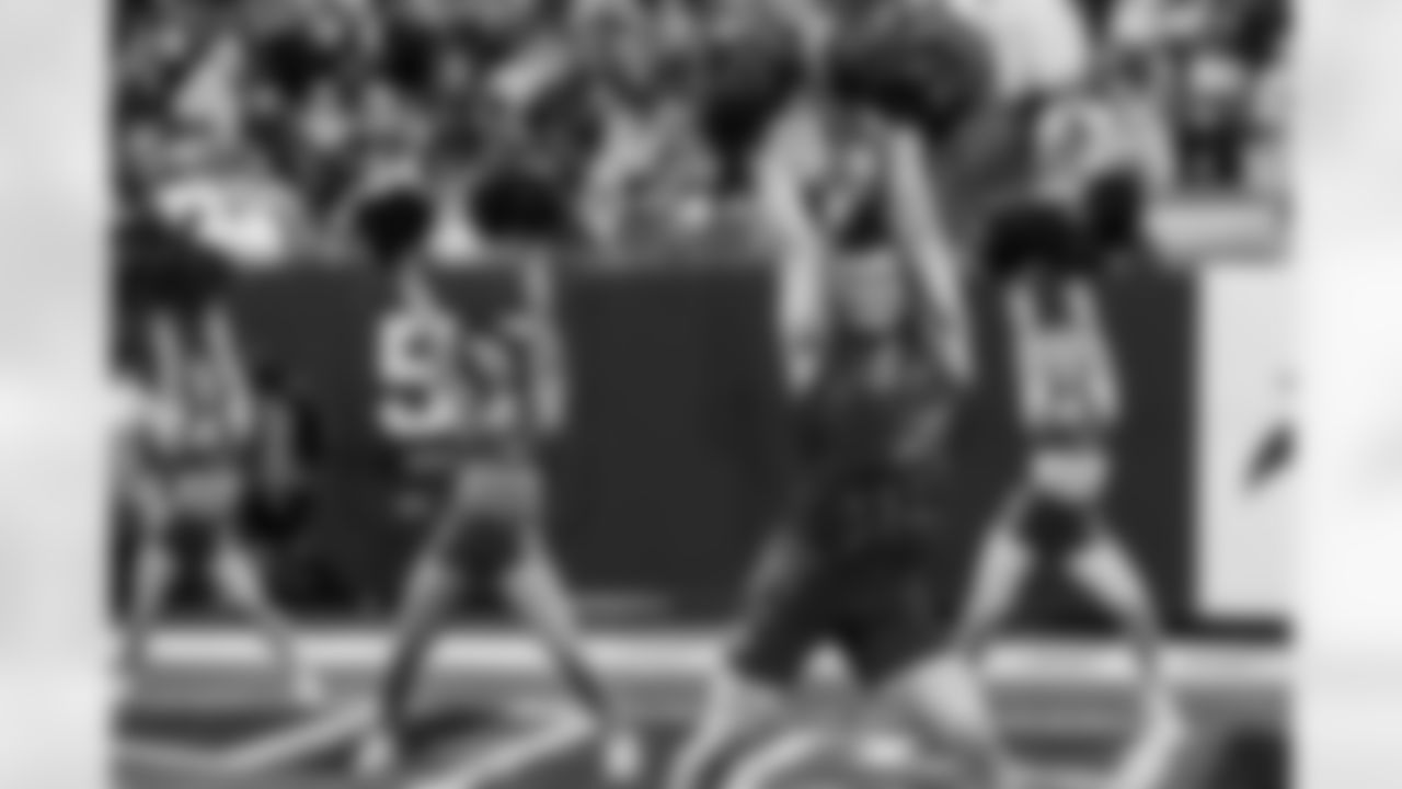 TAMPA, FL - January 03, 2026 - The Carolina Panthers and Tampa Bay Buccaneers play a regular season game at Raymond James Stadium. The Bucs won the game, 16-14. Photo By Tori Richman/Tampa Bay Buccaneers