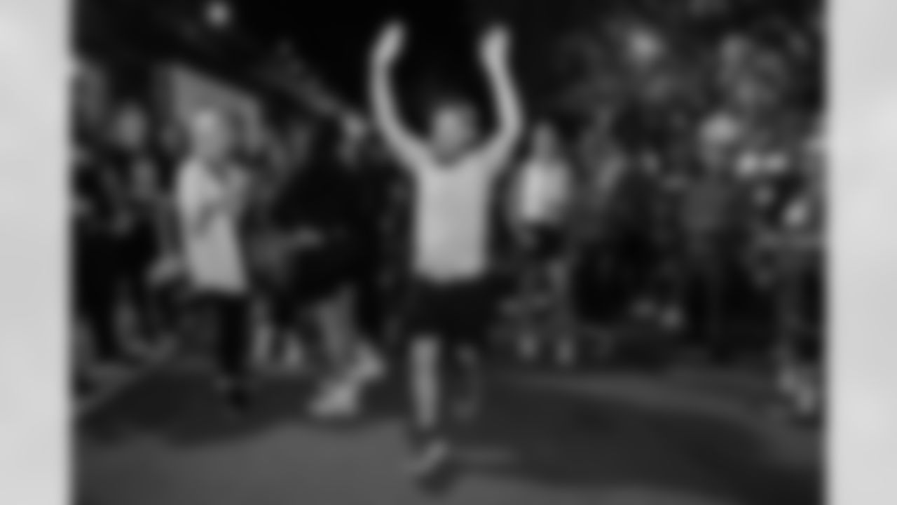 ST. PETERSBURG, FL - November 13, 2025 - Participants during "Bucs Run" Raise The Flags event with Pinellas Run Club at Park & Rec in St. Petersburg. Photo By Doug DeFelice/Tampa Bay Buccaneers