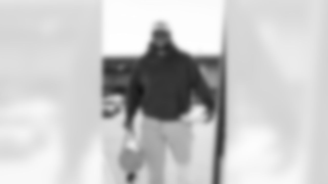 TAMPA, FL - November 15, 2025 - Defensive Lineman C.J. Brewer #52 of the Tampa Bay Buccaneers departs before the Bucs' game against the Buffalo Bills. Photo By Tori Richman/Tampa Bay Buccaneers