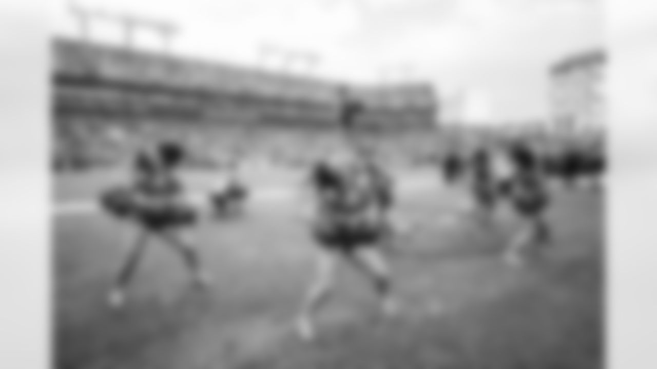 TAMPA, FL - December 07, 2025 - The Tampa Bay Buccaneers and New Orleans Saints during a regular season game at Raymond James Stadium. The Bucs lost the game, 24-20. Photo By Tori Richman/Tampa Bay Buccaneers