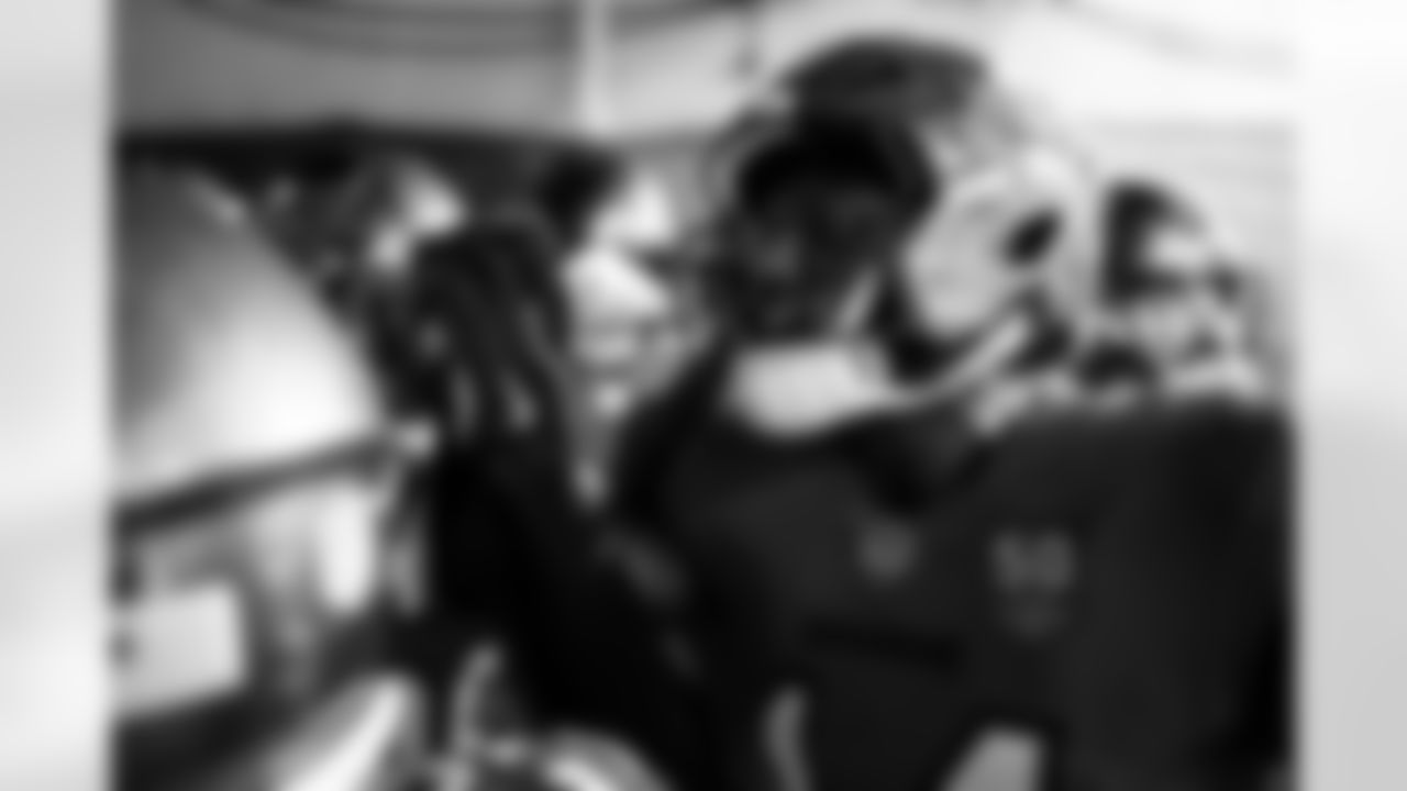 INGLEWOOD, CA - November 23, 2025 - Wide Receiver Chris Godwin Jr. #14 of the Tampa Bay Buccaneers before the game between the Tampa Bay Buccaneers and Los Angeles Rams. The Bucs lost the game, 34-7. Photo By Kyle Zedaker/Tampa Bay Buccaneers