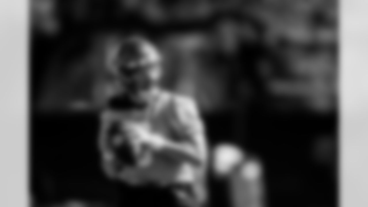 TAMPA, FL - November 20, 2025 - Quarterback Baker Mayfield #6 of the Tampa Bay Buccaneers during practice at AdventHealth Training Center. Photo By Tori Richman/Tampa Bay Buccaneers