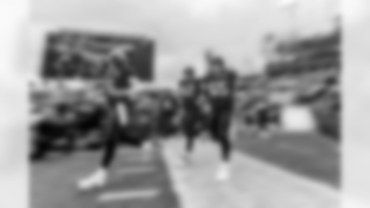 TAMPA, FL - December 07, 2025 - The Tampa Bay Buccaneers and New Orleans Saints during a regular season game at Raymond James Stadium. The Bucs lost the game, 24-20. Photo By Doug DeFelice/Tampa Bay Buccaneers