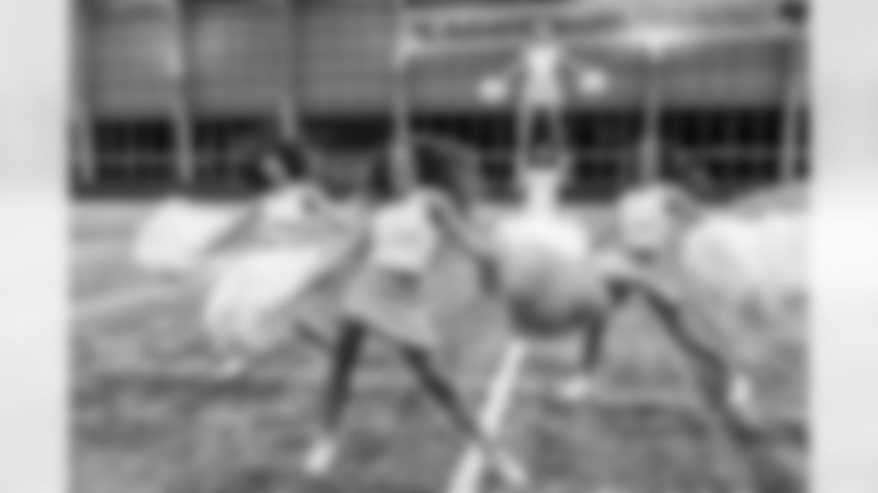 TAMPA, FL - December 09, 2025 - Tampa Bay Buccaneers Cheerleaders during Field Rehearsal at AdventHealth Training Center. Photo By Tori Richman/Tampa Bay Buccaneers