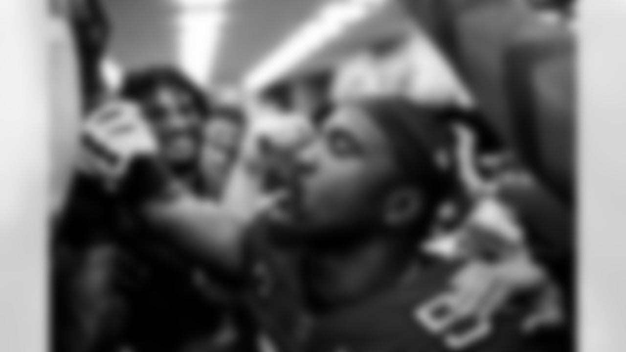 TAMPA, FL - January 03, 2026 - The Carolina Panthers and Tampa Bay Buccaneers play a regular season game at Raymond James Stadium. The Bucs won the game, 16-14. Photo By Tori Richman/Tampa Bay Buccaneers