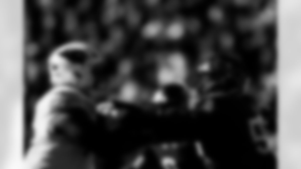 TAMPA, FL - November 30, 2025 - Defensive Tackle Vita Vea #50 of the Tampa Bay Buccaneers during the game between the Arizona Cardinals and Tampa Bay Buccaneers. The Bucs won the game, 20-17. Photo By Tori Richman/Tampa Bay Buccaneers