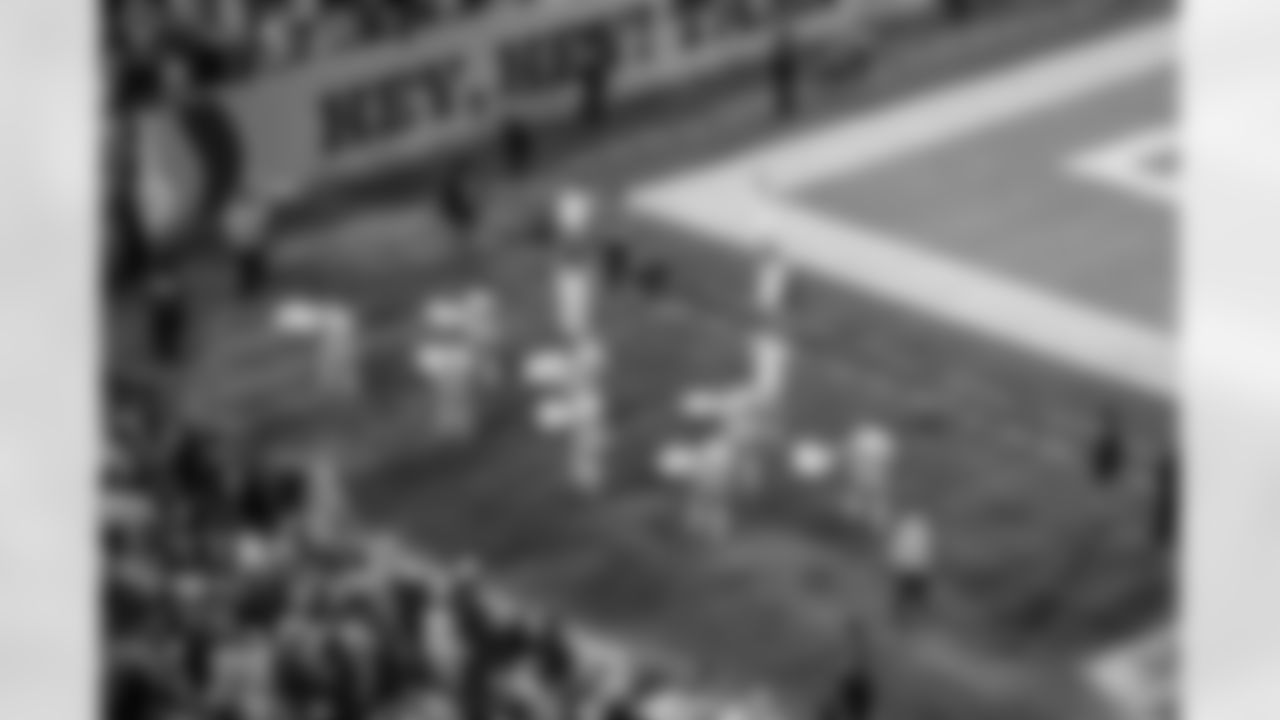 TAMPA, FL - December 11, 2025 - The Tampa Bay Buccaneers and Atlanta Falcons during a regular season game at Raymond James Stadium. The Bucs lost the game, 29-28. Photo By Dave Pullis/Tampa Bay Buccaneers