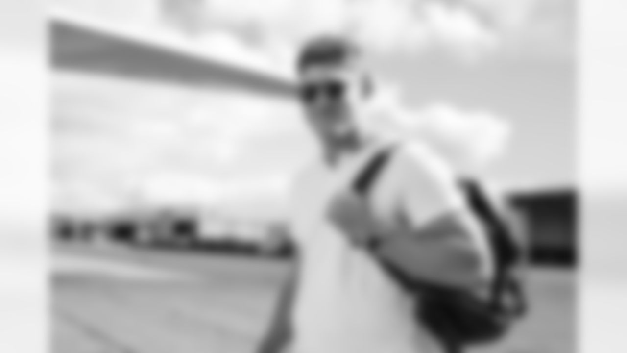 TAMPA, FL - December 27, 2025 - Punter Riley Dixon #9 of the Tampa Bay Buccaneers departs Tampa for a Week 17 game against the Miami Dolphins. Photo By Tori Richman/Tampa Bay Buccaneers