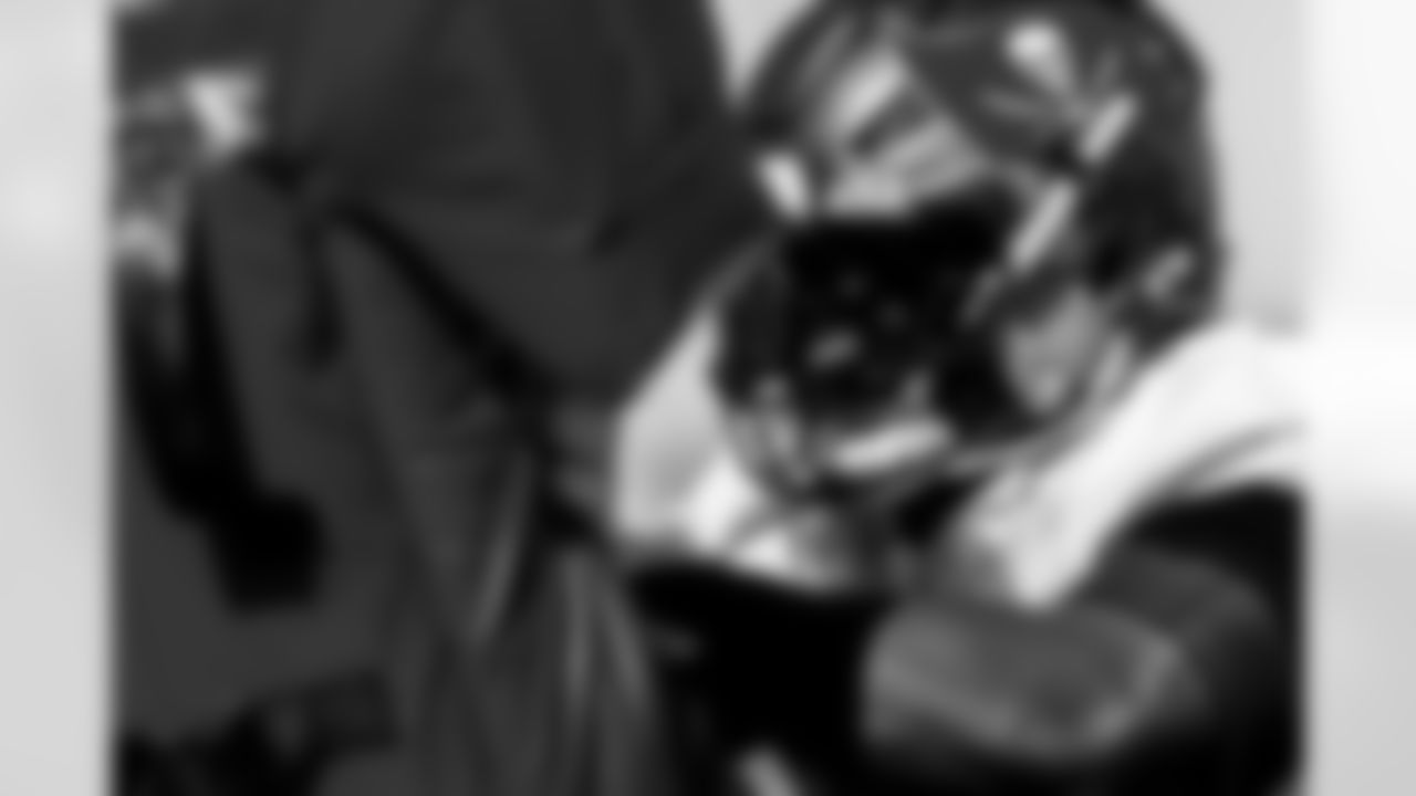 TAMPA, FL - December 31, 2025 - Week 18 Practice at AdventHealth Training Center. Photo By Tori Richman/Tampa Bay Buccaneers