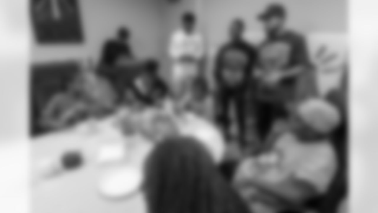 TAMPA, FL - December 16, 2025 - Antoine Winfield Jr. Holiday Shopping Spree at Dick's House of Sport International Plaza. Photo By Mike Carlson/Tampa Bay Buccaneers