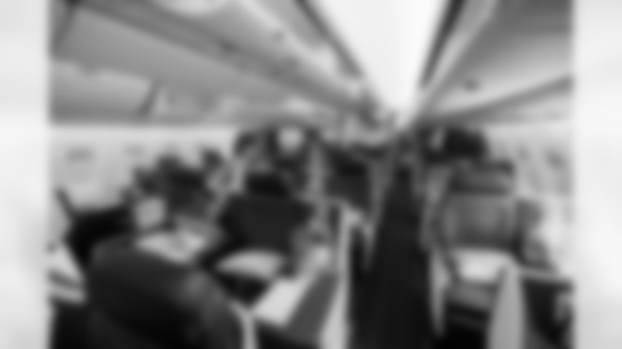 ATLANTA, GA - September 06, 2025 - Luxury Suite Excursion departs for the game between the Tampa Bay Buccaneers and Atlanta Falcons. The Bucs won the game, 23-20. Photo By Doug DeFelice/Tampa Bay Buccaneers