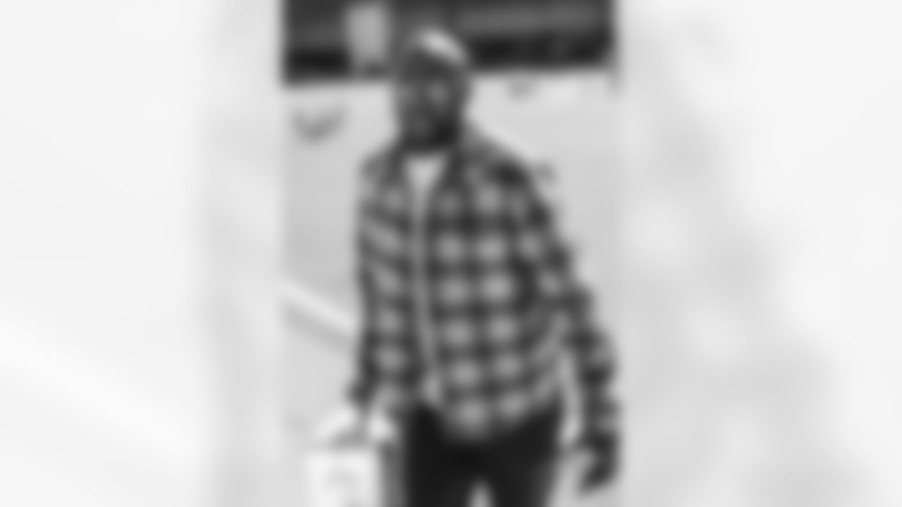 TAMPA, FL - November 15, 2025 - Quarterbacks Coach Thaddeus Lewis of the Tampa Bay Buccaneers departs before the Bucs' game against the Buffalo Bills. Photo By Tori Richman/Tampa Bay Buccaneers