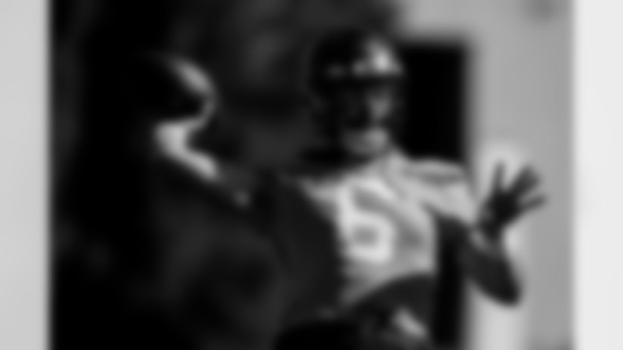 TAMPA, FL - November 28, 2025 - Quarterback Baker Mayfield #6 of the Tampa Bay Buccaneers during practice at AdventHealth Training Center. Photo By Kyle Zedaker/Tampa Bay Buccaneers