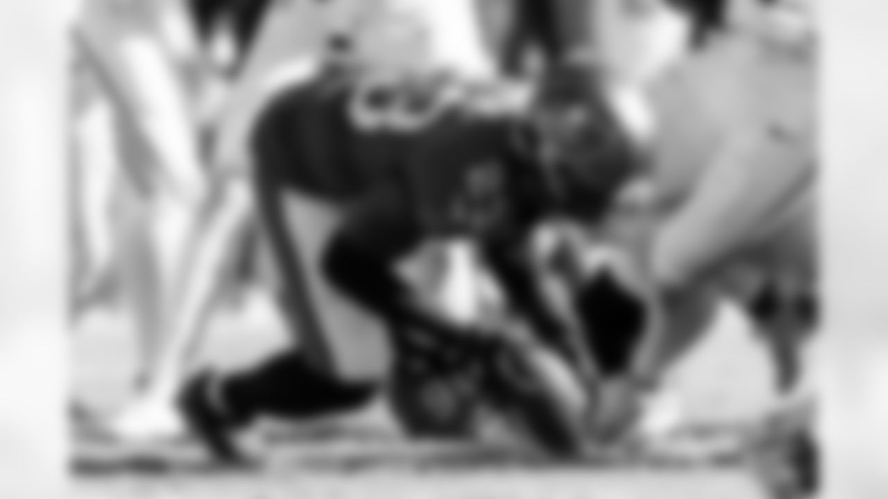 TAMPA, FL - November 30, 2025 - Safety Tykee Smith #23 of the Tampa Bay Buccaneers recovers a fumble during the game between the Arizona Cardinals and Tampa Bay Buccaneers. The Bucs won the game, 20-17. Photo By Doug DeFelice/Tampa Bay Buccaneers