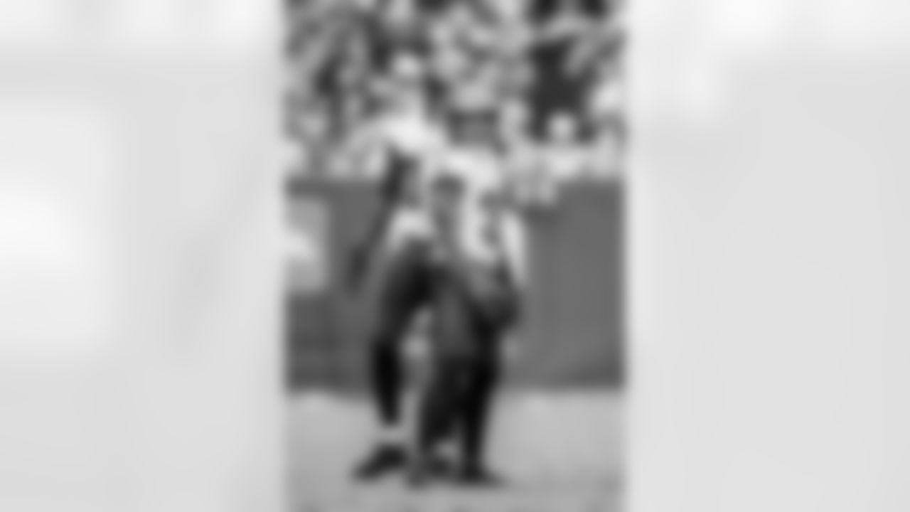 TAMPA, FL - November 09, 2025 - Safety Antoine Winfield Jr. #31 of the Tampa Bay Buccaneers during the game between the New England Patriots and Tampa Bay Buccaneers. The Bucs lost the game, 28-23. Photo By Tori Richman/Tampa Bay Buccaneers